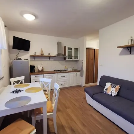 In With Sea View, Balcony, Air Conditioning, Wi-fi
